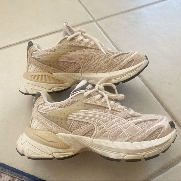 Puma Velophasis SD Sneakers - Picture 1 of 6